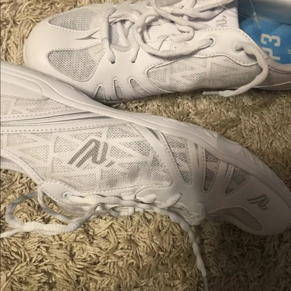 Varsity Last Pass 3.0 Cheer Shoes